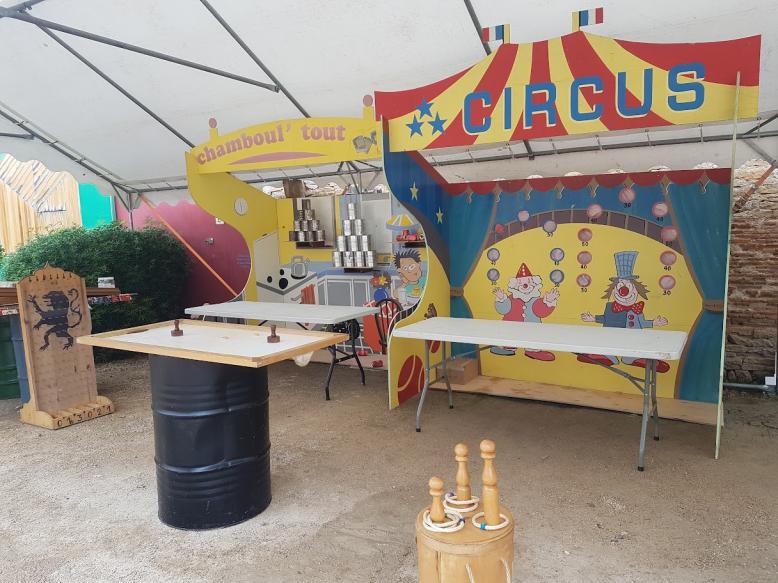 Jeux en bois géants et stand kermesse